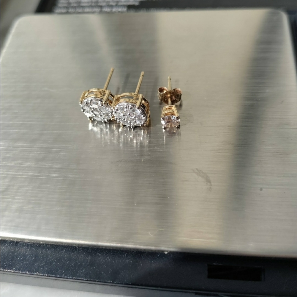 QVC Affinity 1/2 Ctw Diamond Stud Earrings -14k YG - Picture 6 of 11
